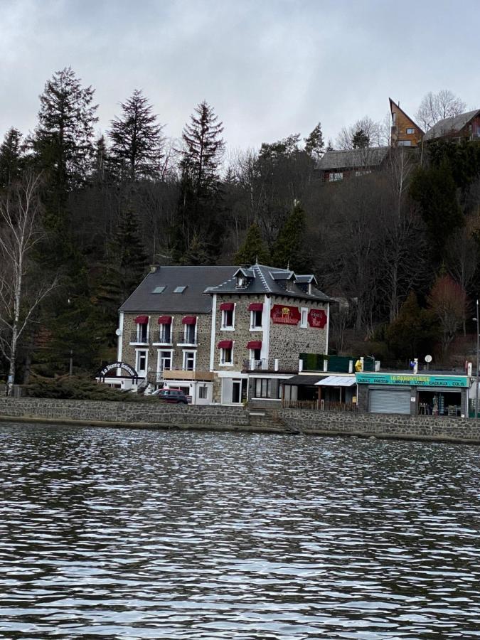 Hotel La Bonne Hotesse Chambon-sur-Lac Exterior photo
